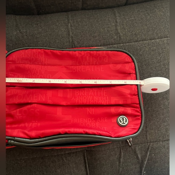 Lululemon Red Gym Essentials Kit - Picture 7 of 10